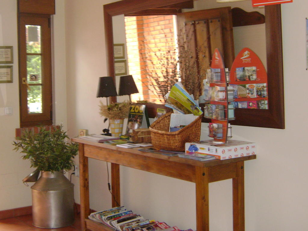 סומו Apartamentos Dos Robles מראה חיצוני תמונה
