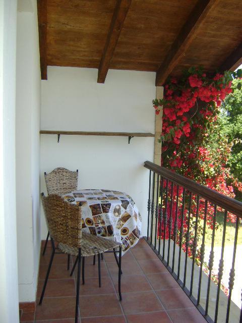 סומו Apartamentos Dos Robles מראה חיצוני תמונה